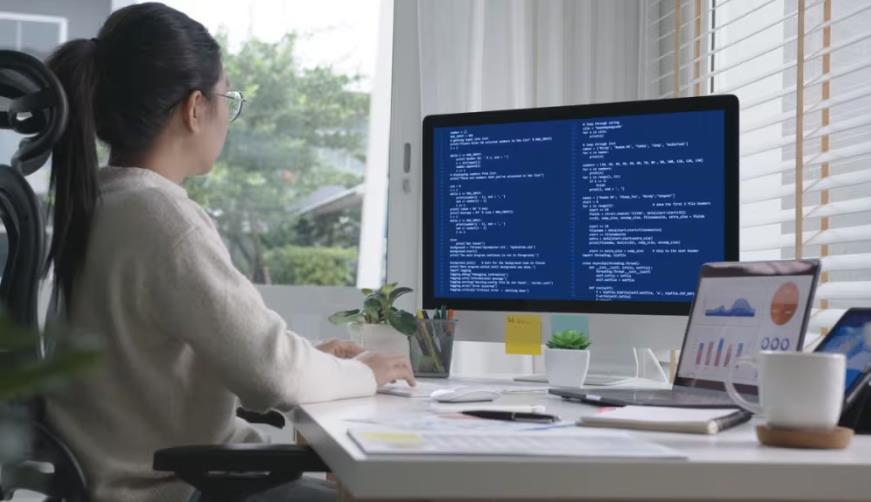 吉首市企业数字化解决方案:机器学习赋能商业模式升级的核心路径